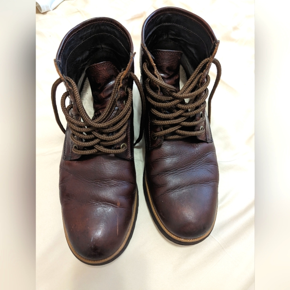 UGG Men's Leather Dress Mid Boot